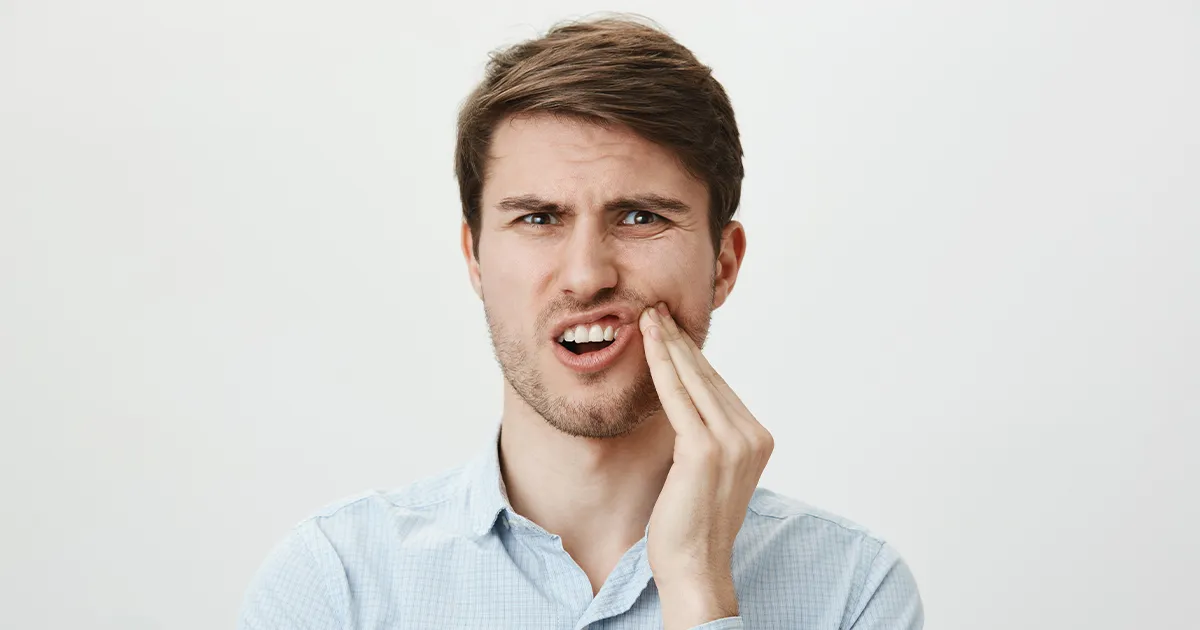 آسیب مکانیکی به ایمپلنت