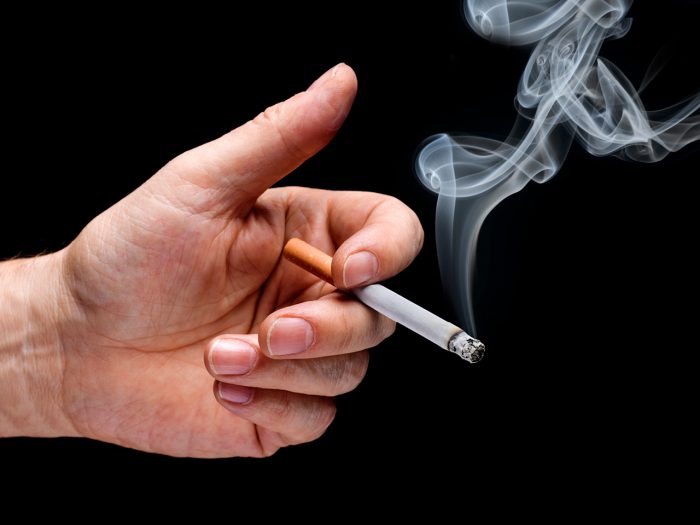 ایمپلنت در افراد سیگاری
