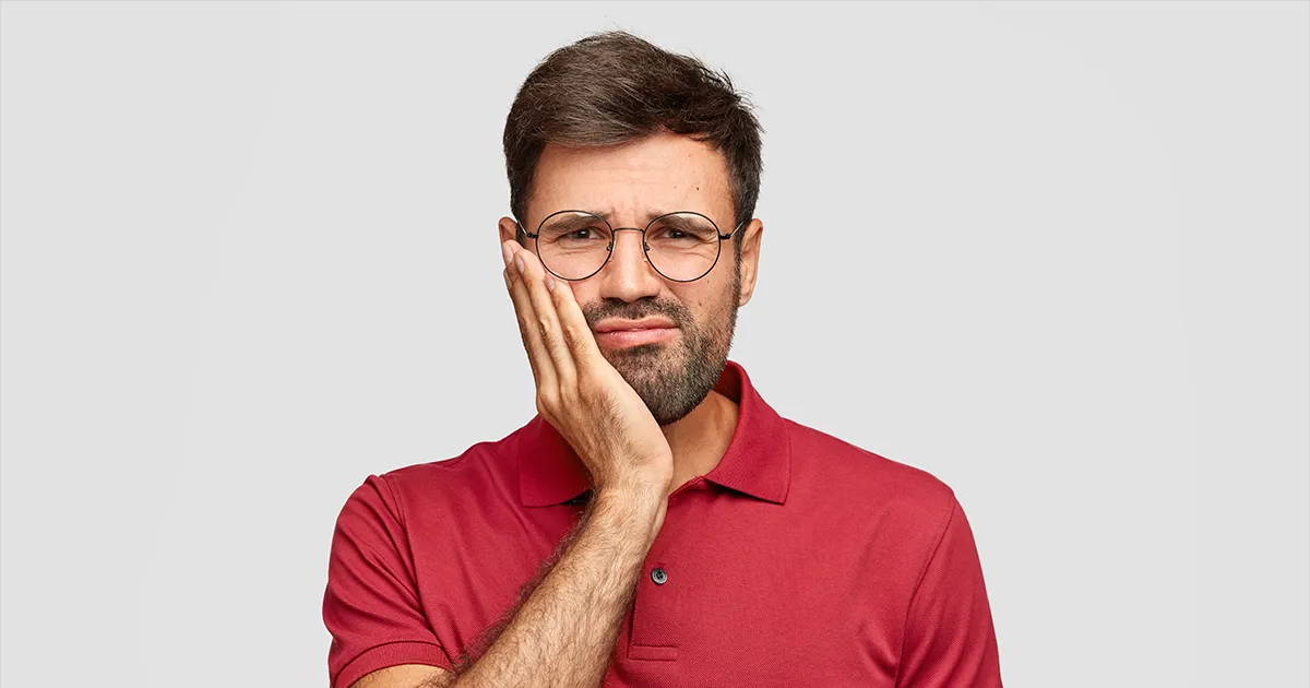 لق شدن پایه ایمپلنت